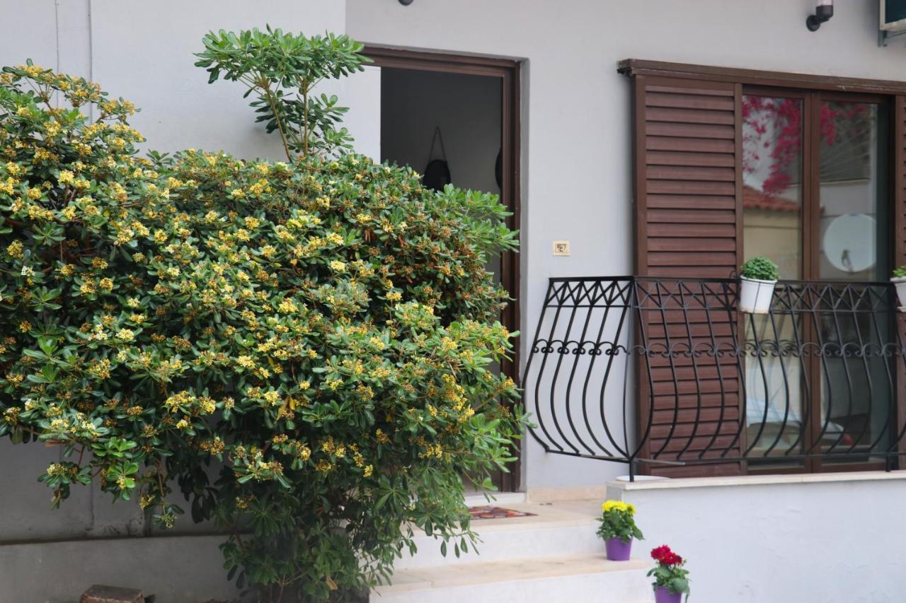 Athens Marialena Apartment ภายนอก รูปภาพ